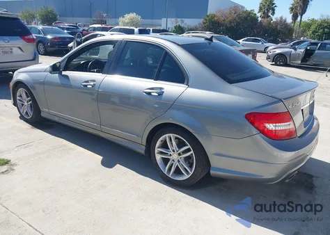 2013 Mercedes-Benz C 250 Sport from USA, damaged, VIN WDDGF4HB5DG088962